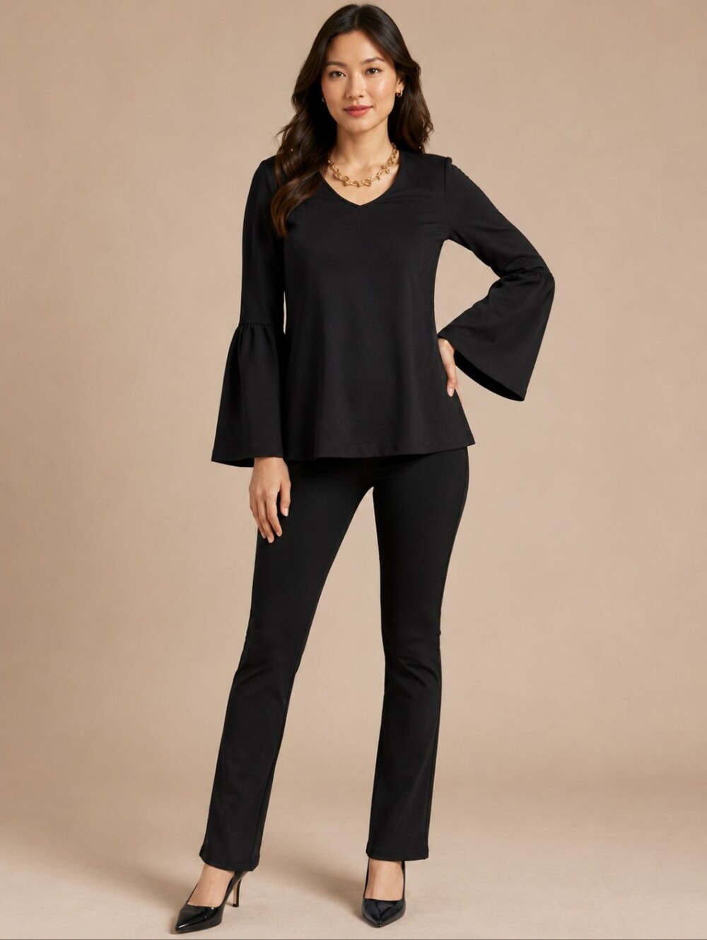 ❤️ CABI IT'S A PARTY BLACK TOP BELL SLEEVE V-NECK , XS